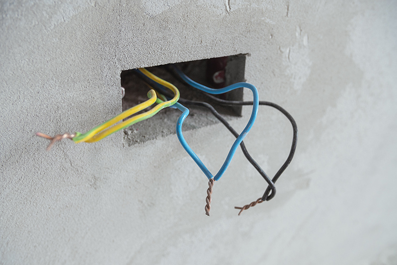 Emergency Electricians in Reading Berkshire